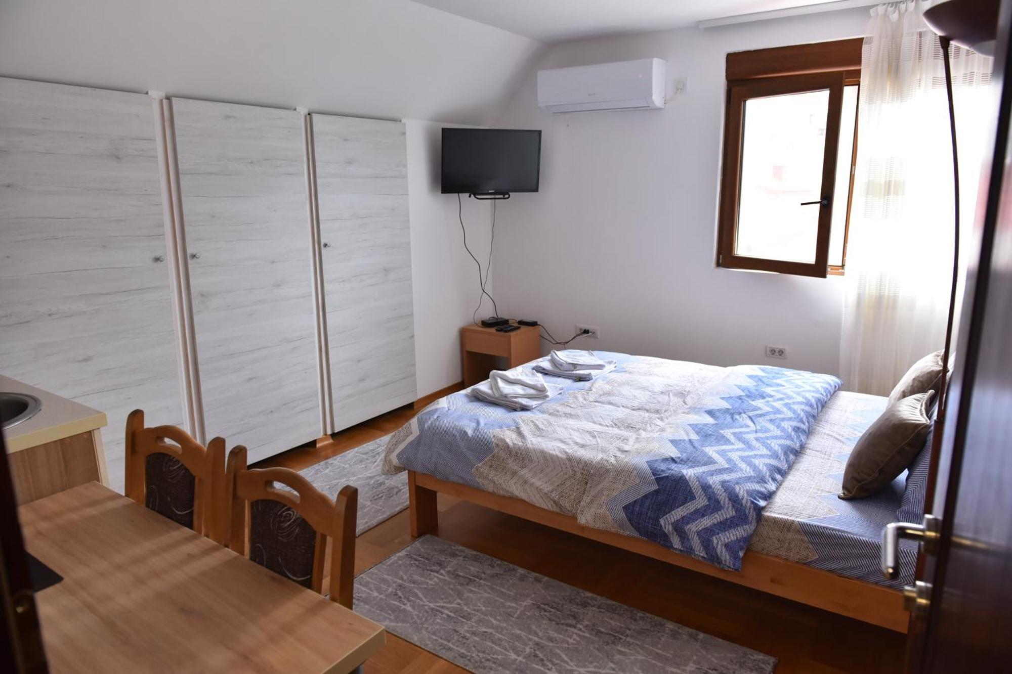 Apartments Ravno Plužine Kamer foto