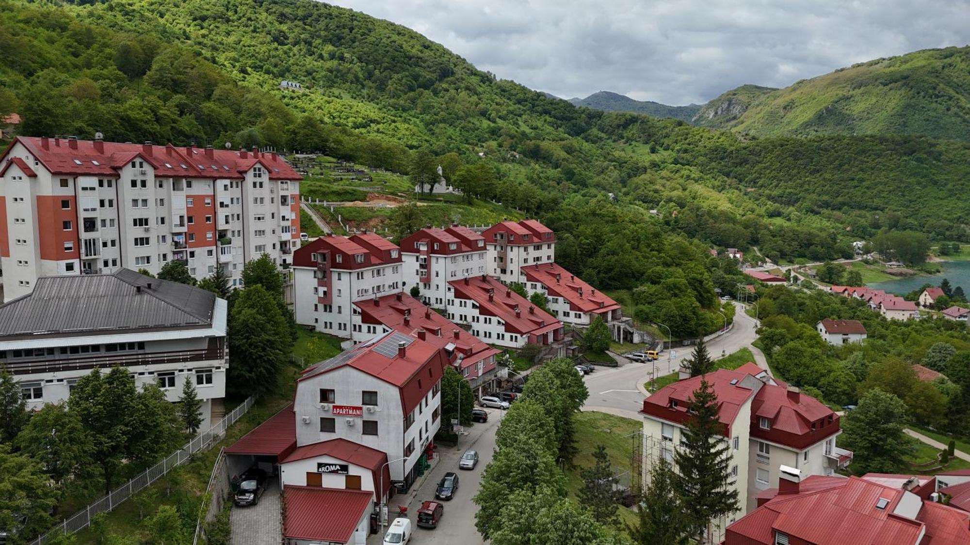 Apartments Ravno Plužine Buitenkant foto