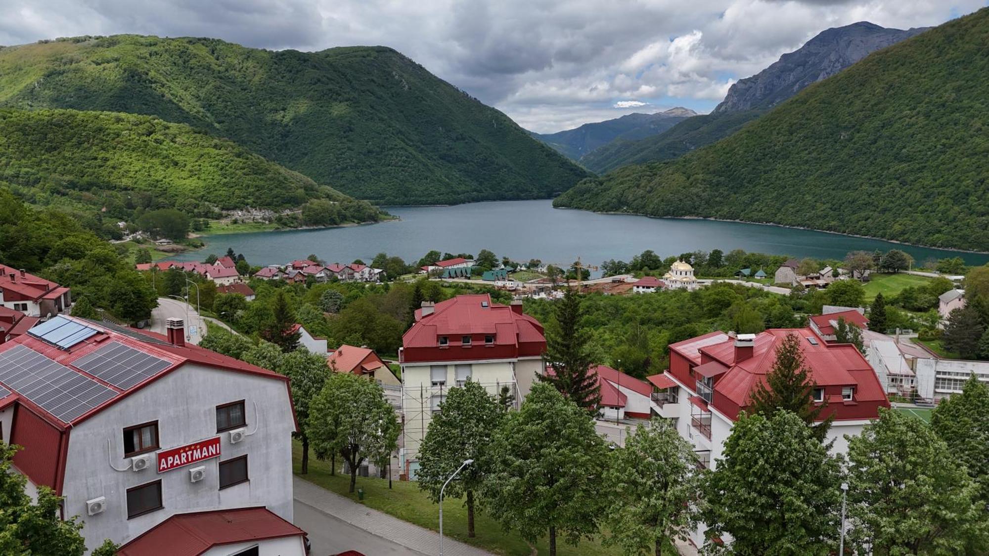 Apartments Ravno Plužine Buitenkant foto