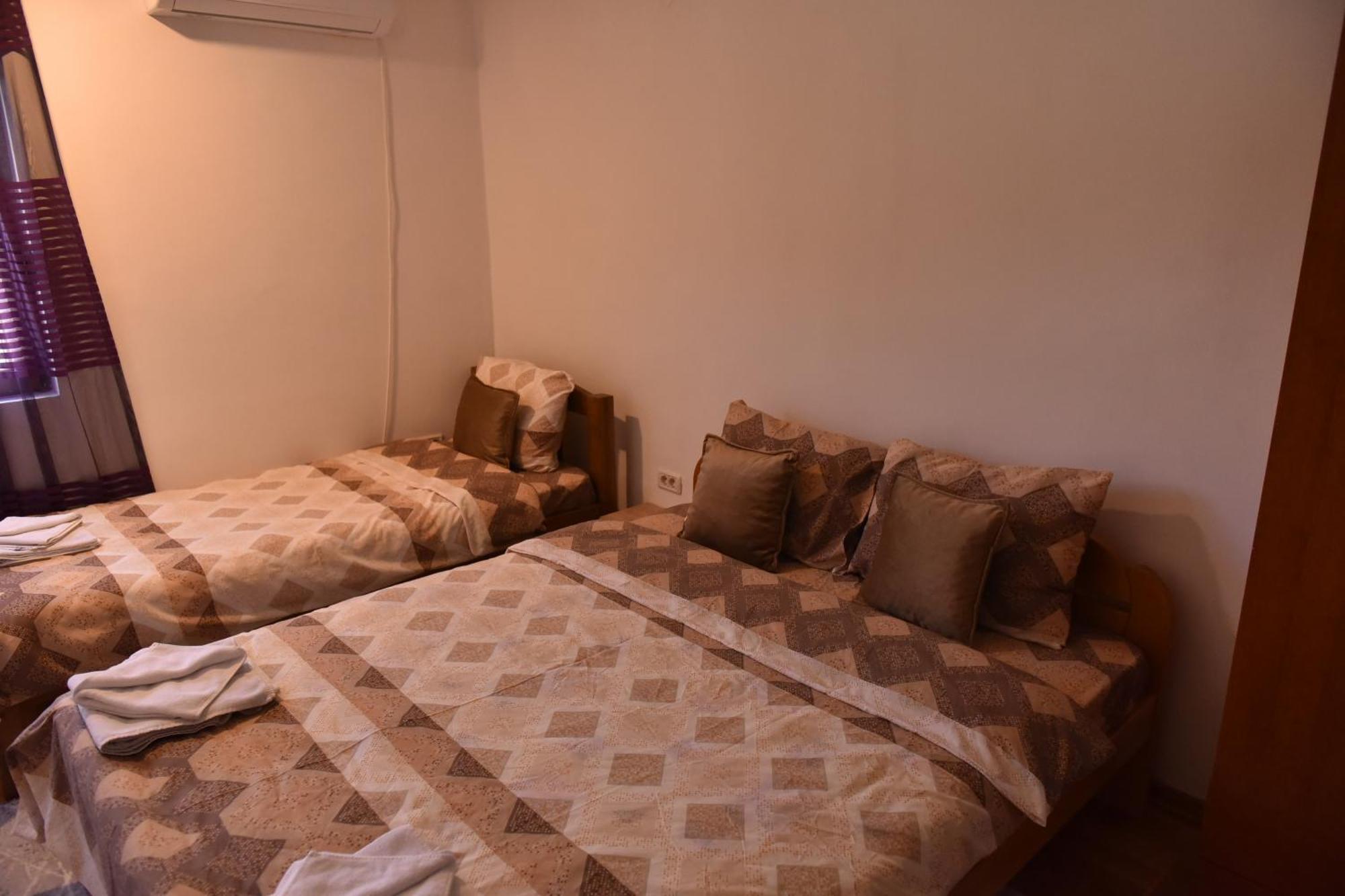 Apartments Ravno Plužine Kamer foto
